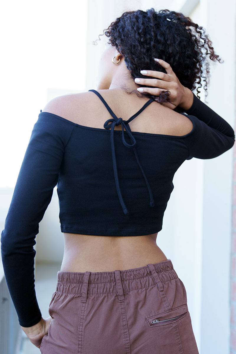 LONG SLEEVES CROP TOP